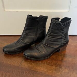 Bueno Black Ankle Boot